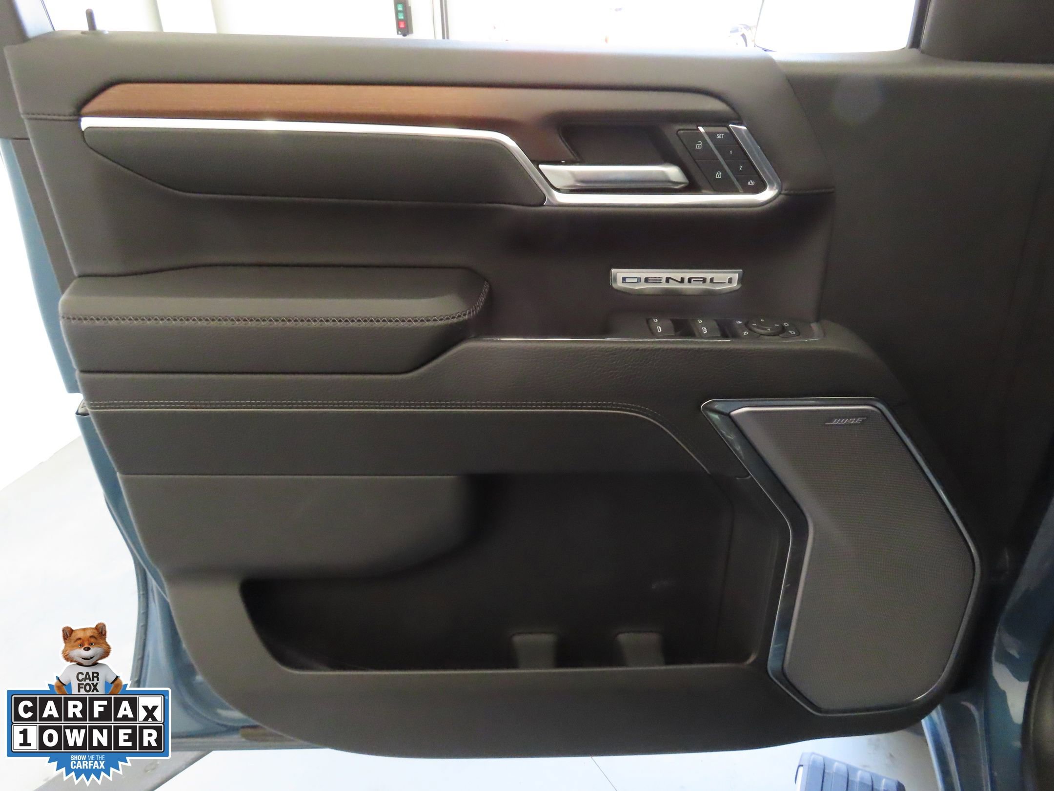 Used 2024 GMC Sierra 1500 Denali w/ Denali Reserve Package image 11