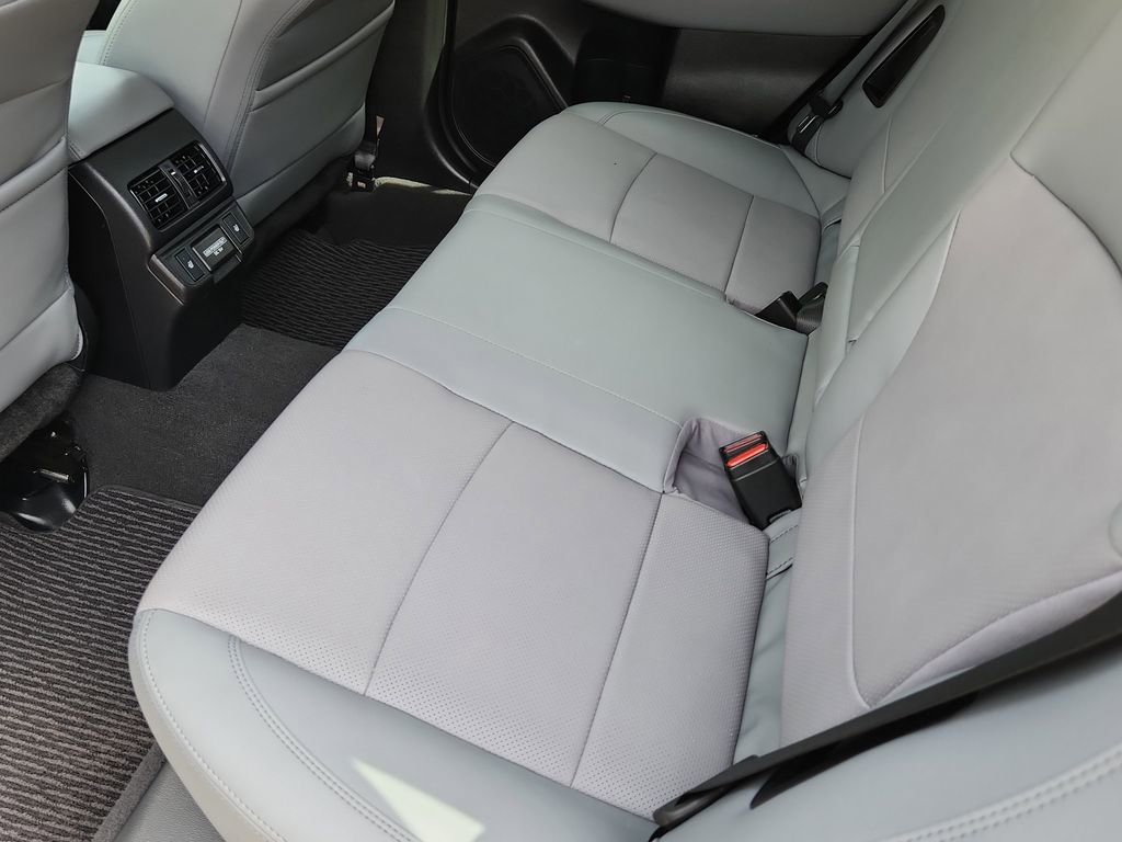 Used 2018 Subaru Outback 3.6R Limited image 12