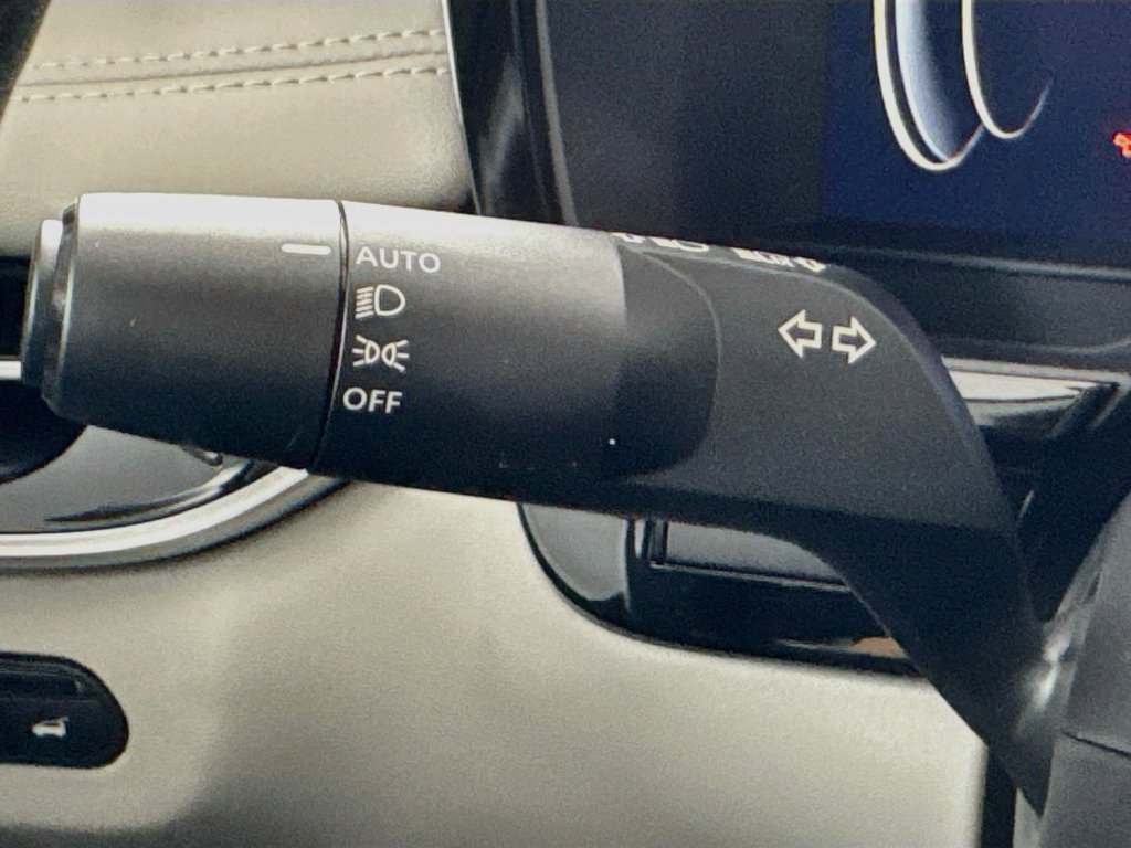 Certified 2027 INFINITI QX60 Luxe w/ Family Package FWD image 15