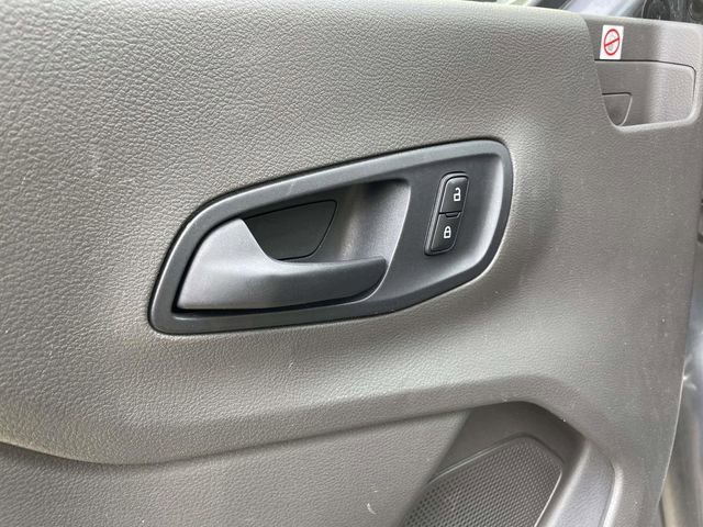 Certified 2021 Ford Transit 350 XLT image 18