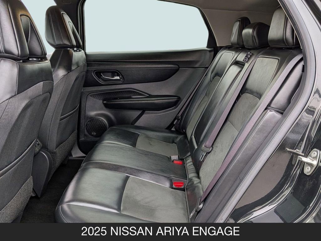 Used 2025 Nissan Ariya AWD image 16