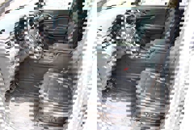 Used 2019 GMC Acadia SLT image 17