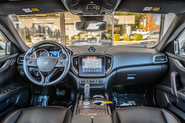Used 2019 Maserati Ghibli S image 3