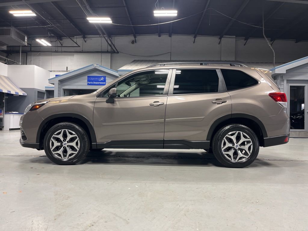 Certified 2023 Subaru Forester Premium image 7