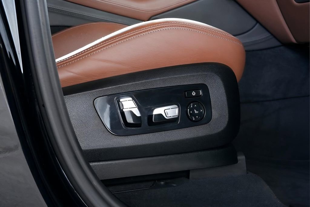 Used 2022 BMW X5 M w/ Competition Package 2 image 50