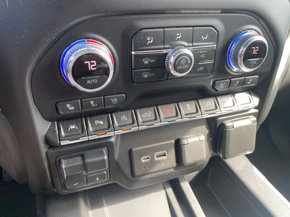 Used 2020 GMC Sierra 1500 Denali w/ Denali Ultimate Package AWD/4WD image 21