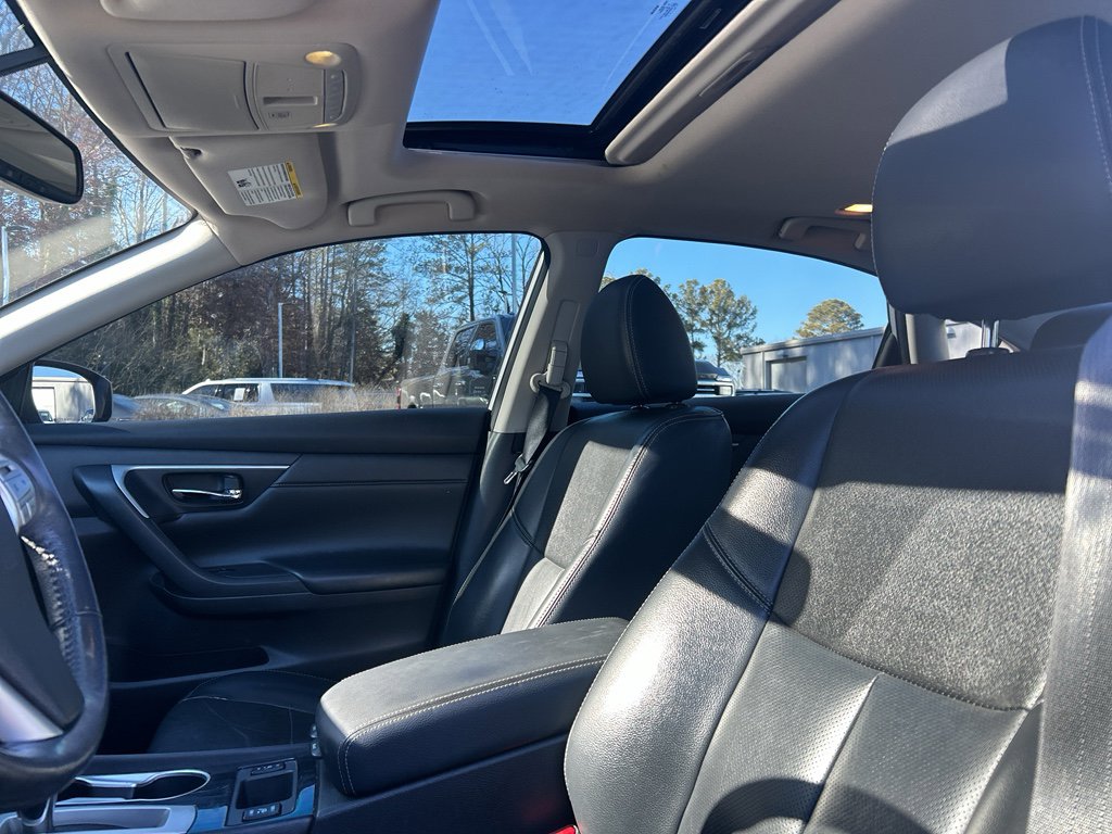 Used 2017 Nissan Altima 2.5 SL w/ Technology Package image 19
