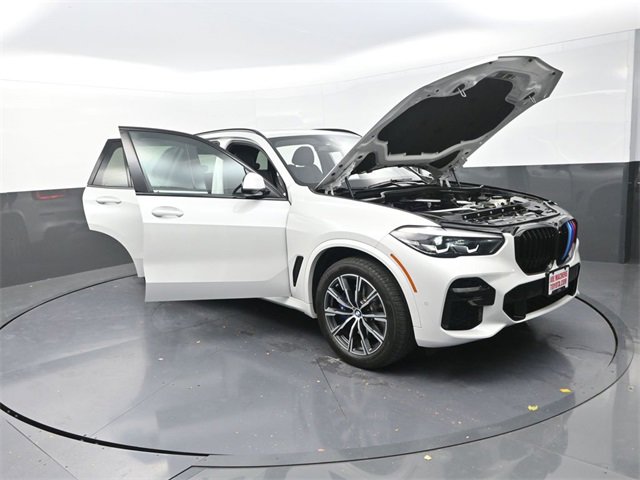 Used 2022 BMW X5 xDrive40i w/ M Sport Package image 35