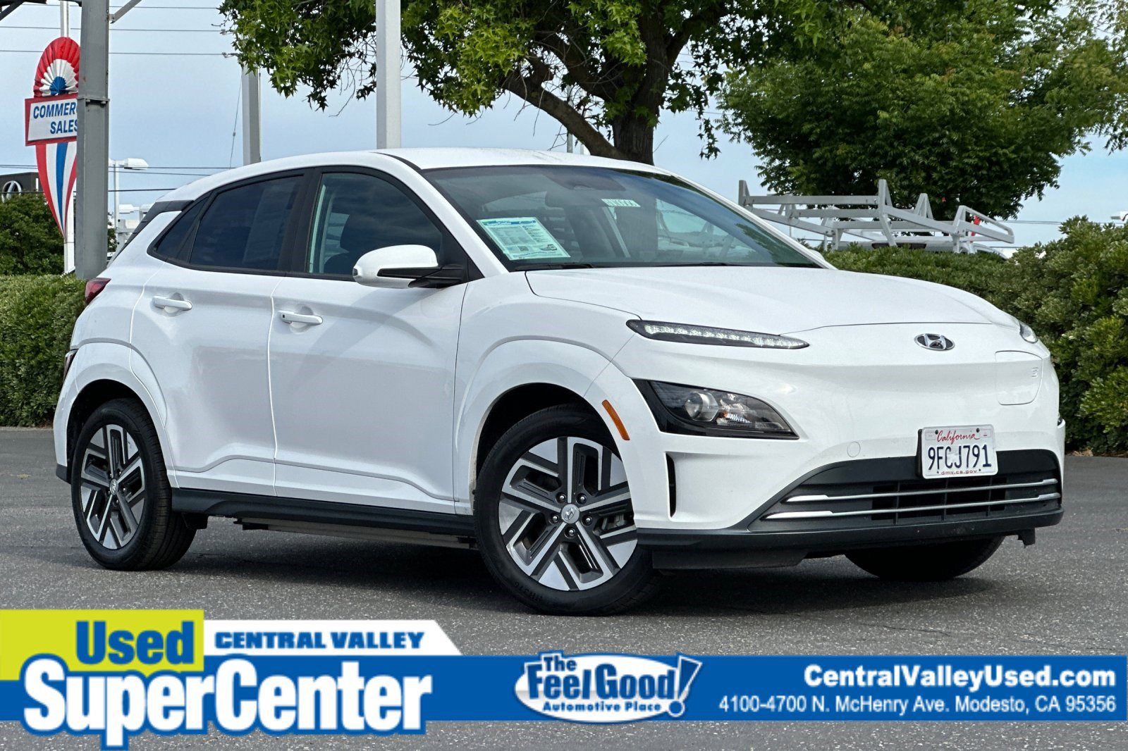 Used 2023 Hyundai Kona SE w/ Cargo Package FWD image 1