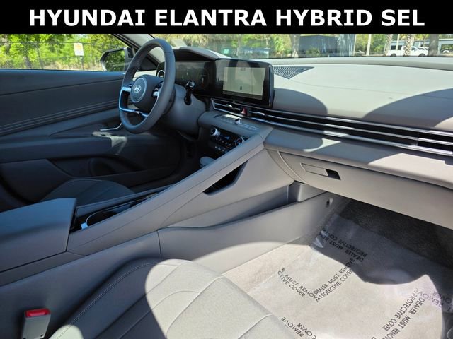 Used 2025 Hyundai Elantra SEL image 9