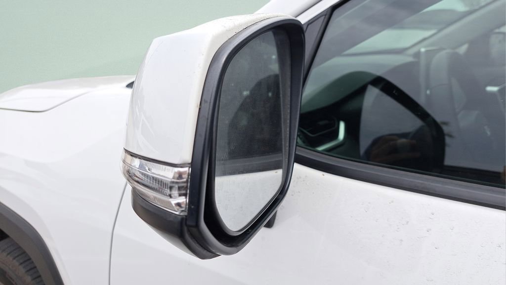 Used 2025 Toyota RAV4 XLE w/ Convenience Package image 8