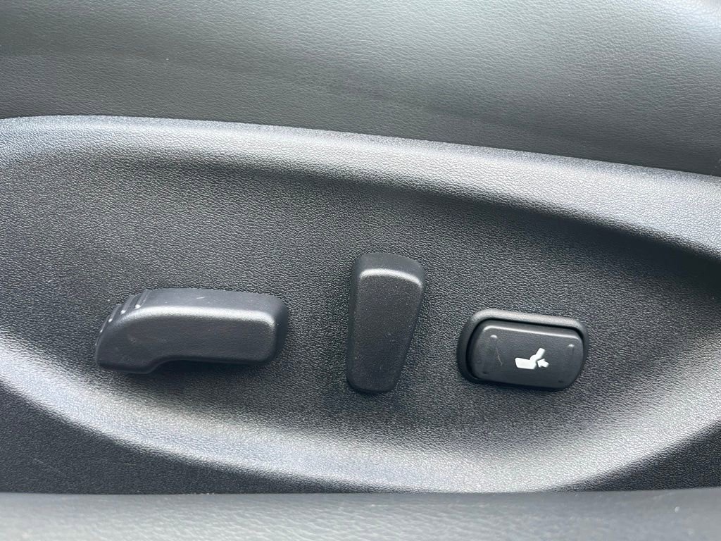 Used 2022 INFINITI Q50 Luxe w/ Cargo Package image 21