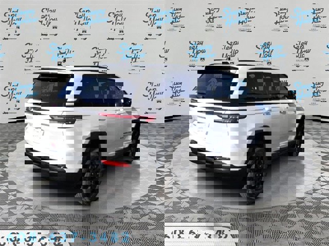 New 2025 Jeep Grand Cherokee Altitude image 5