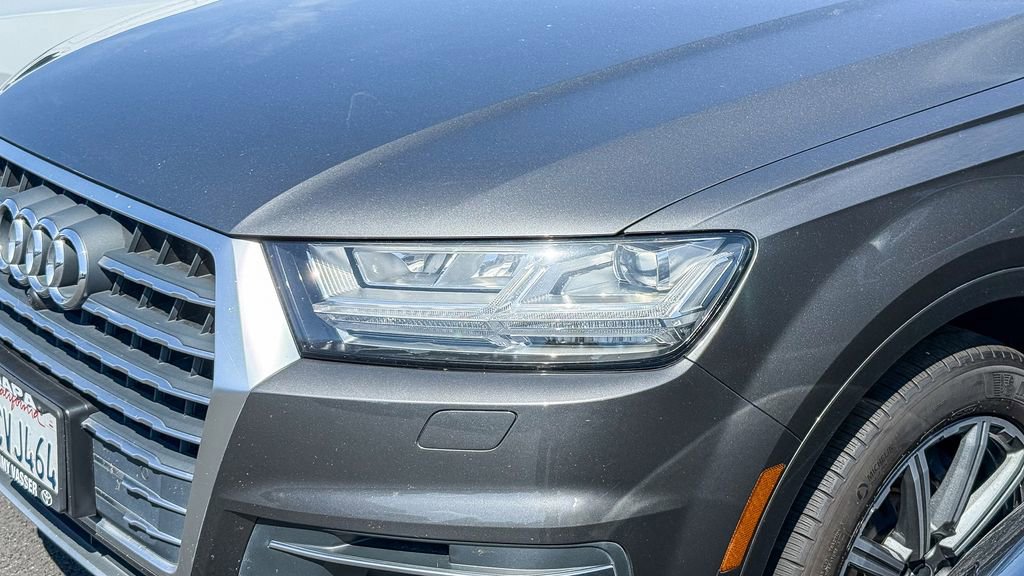 Used 2019 Audi Q7 3.0T Premium Plus w/ Premium Plus Package AWD/4WD image 4