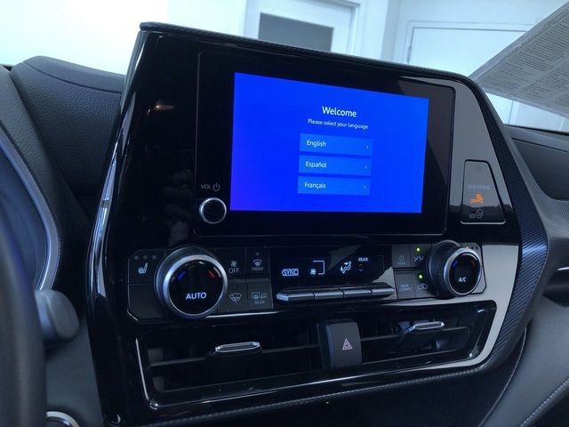Certified 2025 Toyota Highlander XSE AWD/4WD image 27