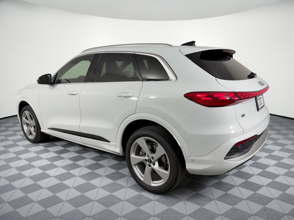 Certified 2025 Audi Q5 Premium w/ Premium Plus AWD/4WD image 3