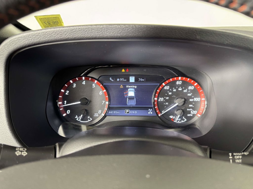 Used 2023 Nissan Frontier PRO-4X w/ Pro-4X Premium Package AWD/4WD image 3