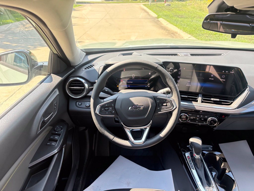 New 2026 Chevrolet Trax ACTIV w/ Sunroof Package FWD image 43