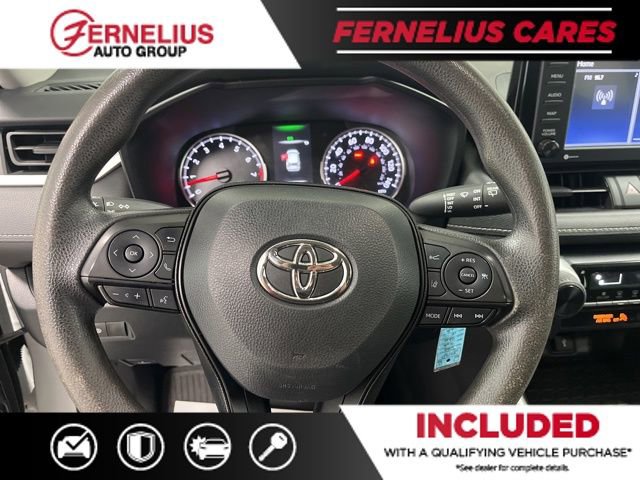 Used 2022 Toyota RAV4 LE image 40