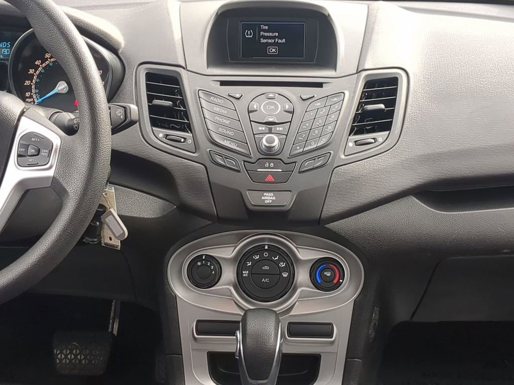 Used 2019 Ford Fiesta SE image 17