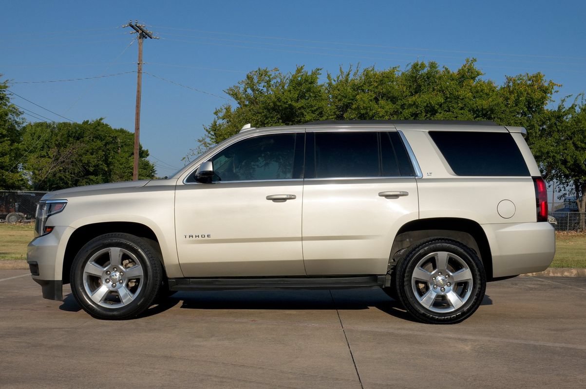 Used 2017 Chevrolet Tahoe LT w/ Luxury Package RWD image 15