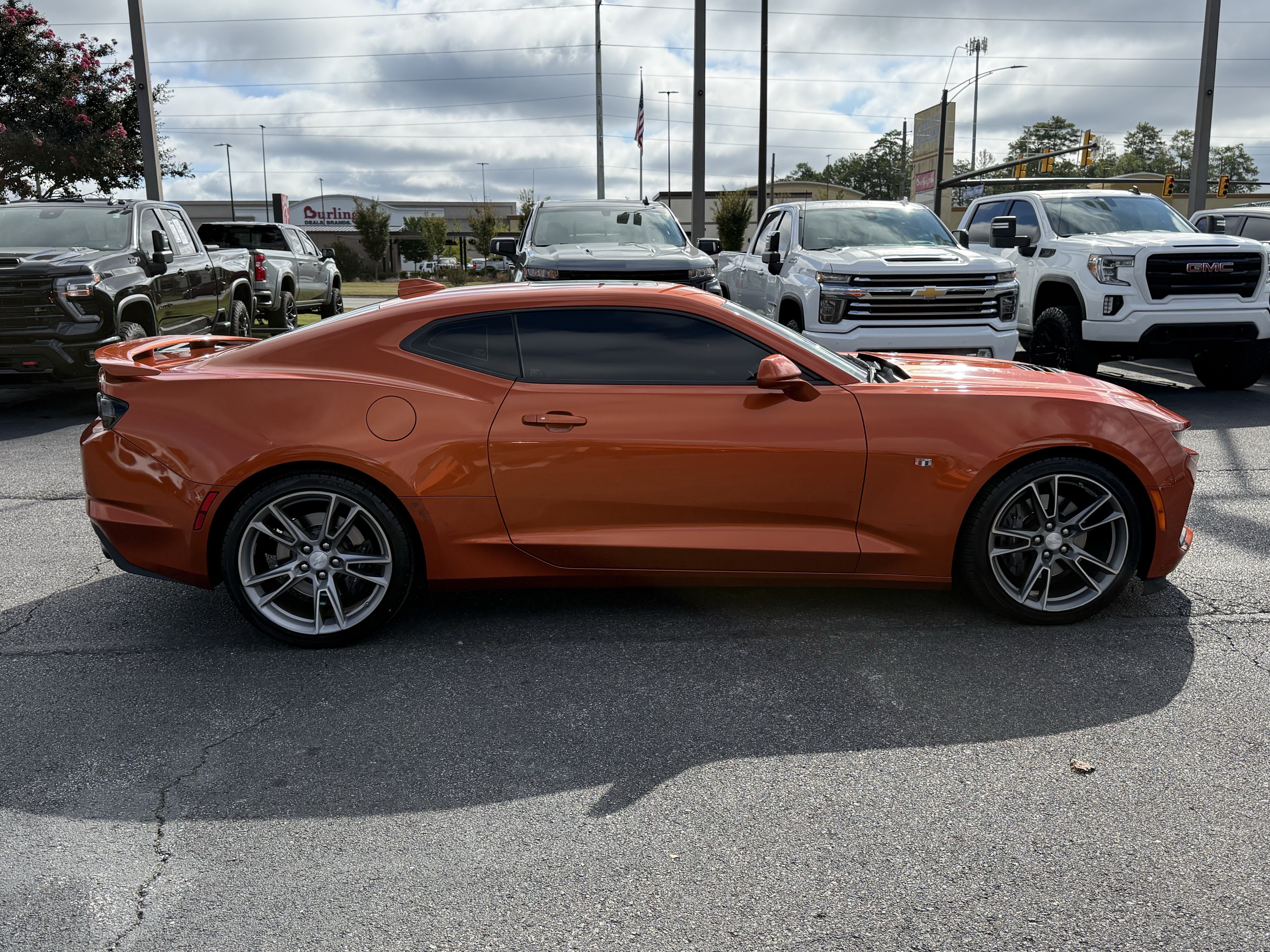 Used 2023 Chevrolet Camaro SS RWD image 11