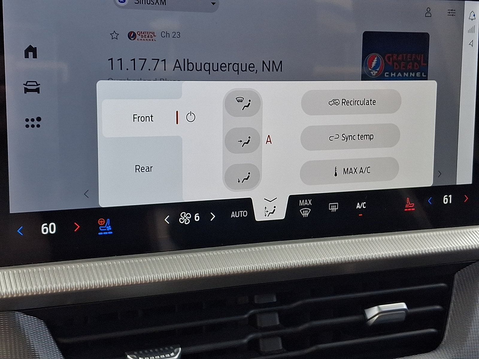 Used 2025 Ford Explorer ST AWD/4WD image 18
