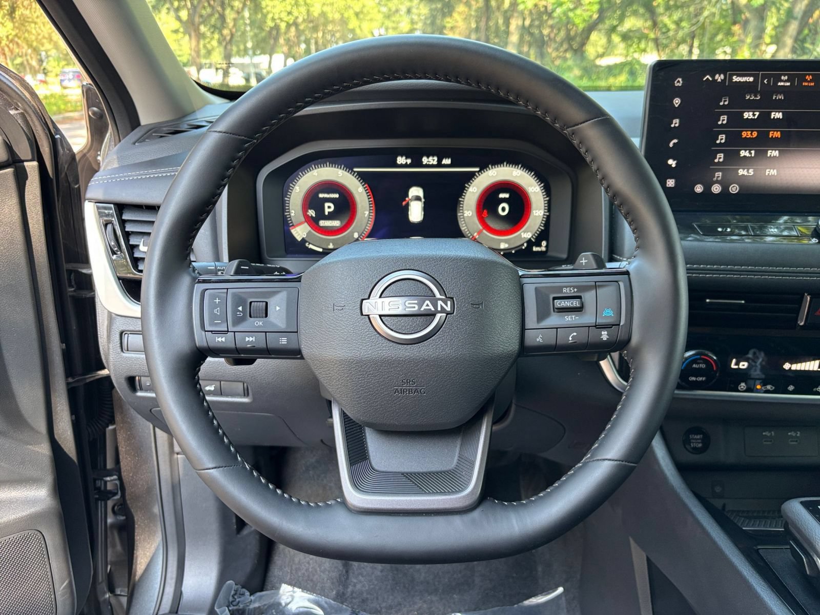 Used 2026 Nissan Rogue SL FWD image 30