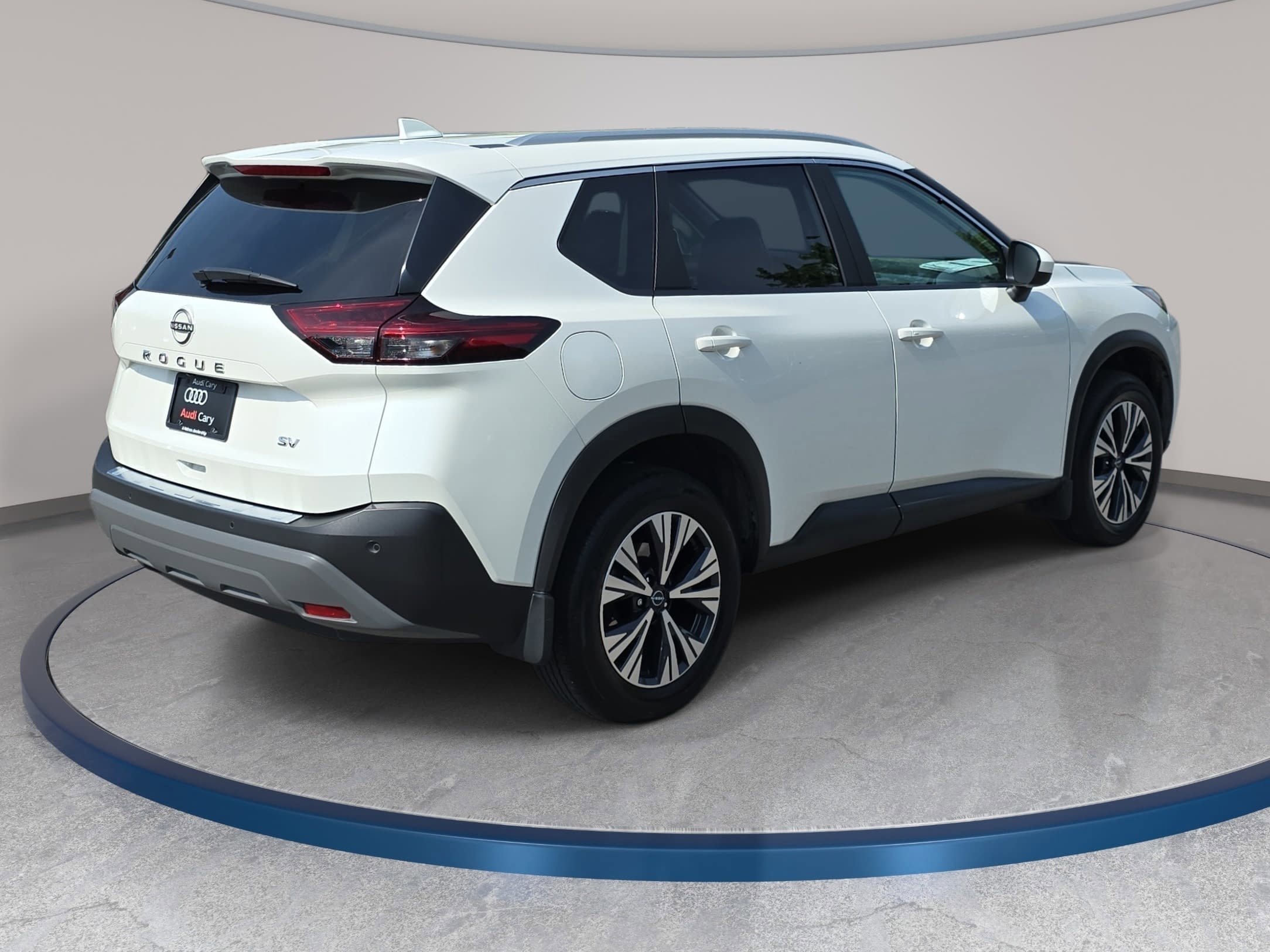 Used 2023 Nissan Rogue SV w/ SV Premium B Package FWD image 5
