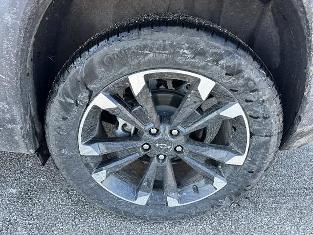 Used 2025 Chevrolet Equinox RS image 28