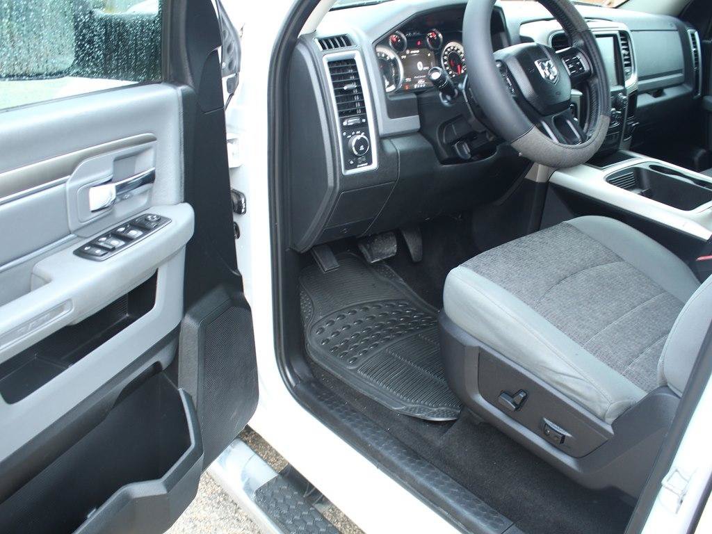 Used 2015 RAM 1500 Lone Star AWD/4WD image 16