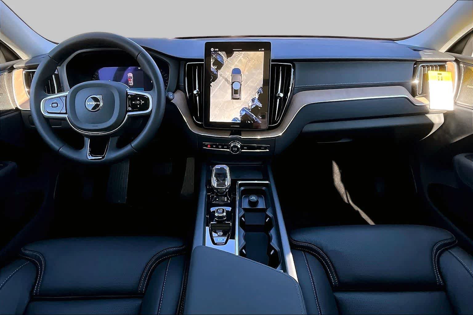 New 2026 Volvo XC60 B5 Ultra w/ Protection Package Premier AWD/4WD image 7
