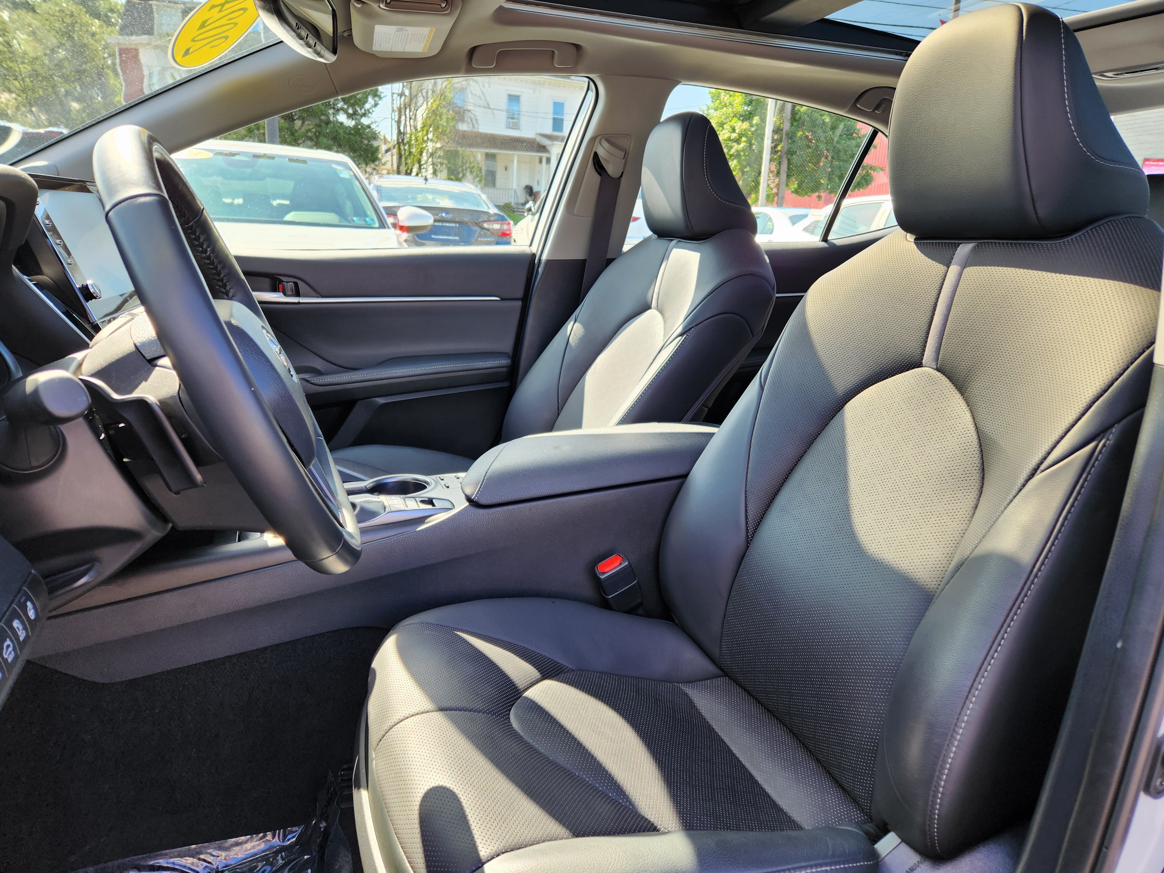 Used 2024 Toyota Camry XSE w/ Navigation Package FWD image 9