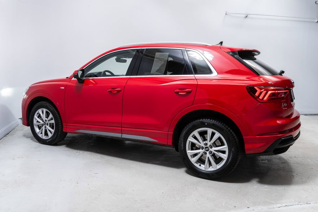 Used 2021 Audi Q3 2.0T Premium Plus w/ Premium Plus Package AWD/4WD image 2