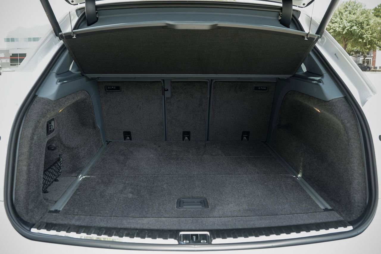 New 2025 Bentley Bentayga AWD/4WD image 39
