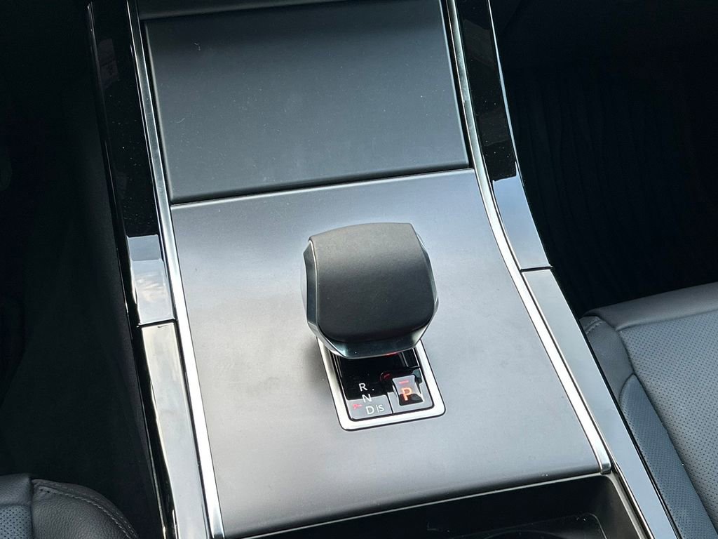 Used 2026 Land Rover Range Rover Velar S image 21