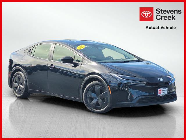 Certified 2025 Toyota Prius LE FWD image 1