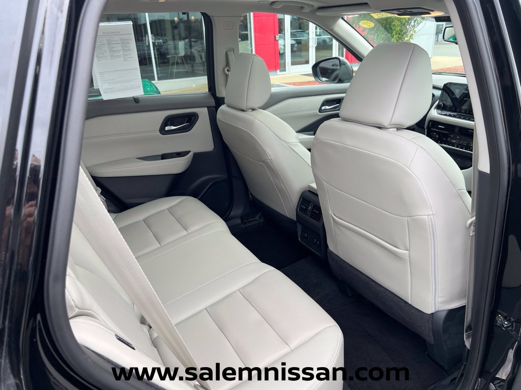 Used 2023 Nissan Rogue SL w/ SL Premium Package AWD/4WD image 23