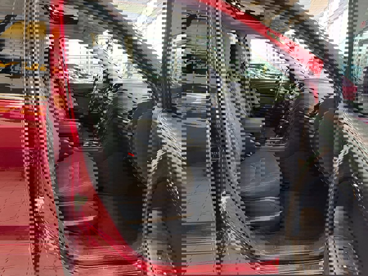 Used 2015 Chevrolet Traverse LT w/ Style and Technology Package image 16