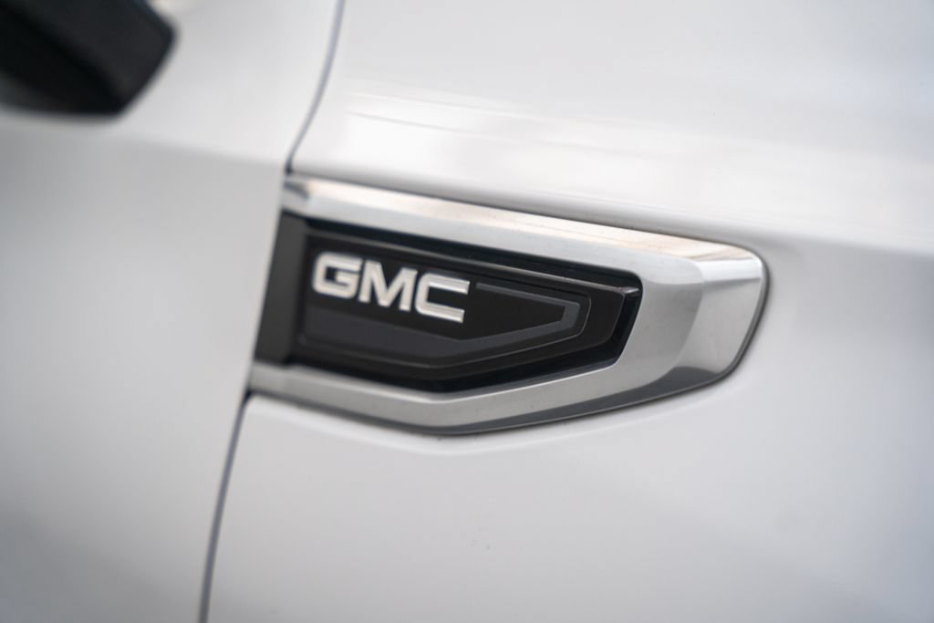 Used 2021 GMC Yukon XL Denali w/ Denali Premium Package AWD/4WD image 17
