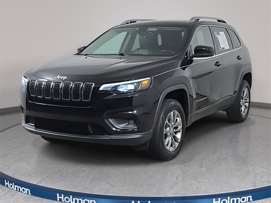 Used 2019 Jeep Cherokee Latitude Plus w/ Comfort/Convenience Group