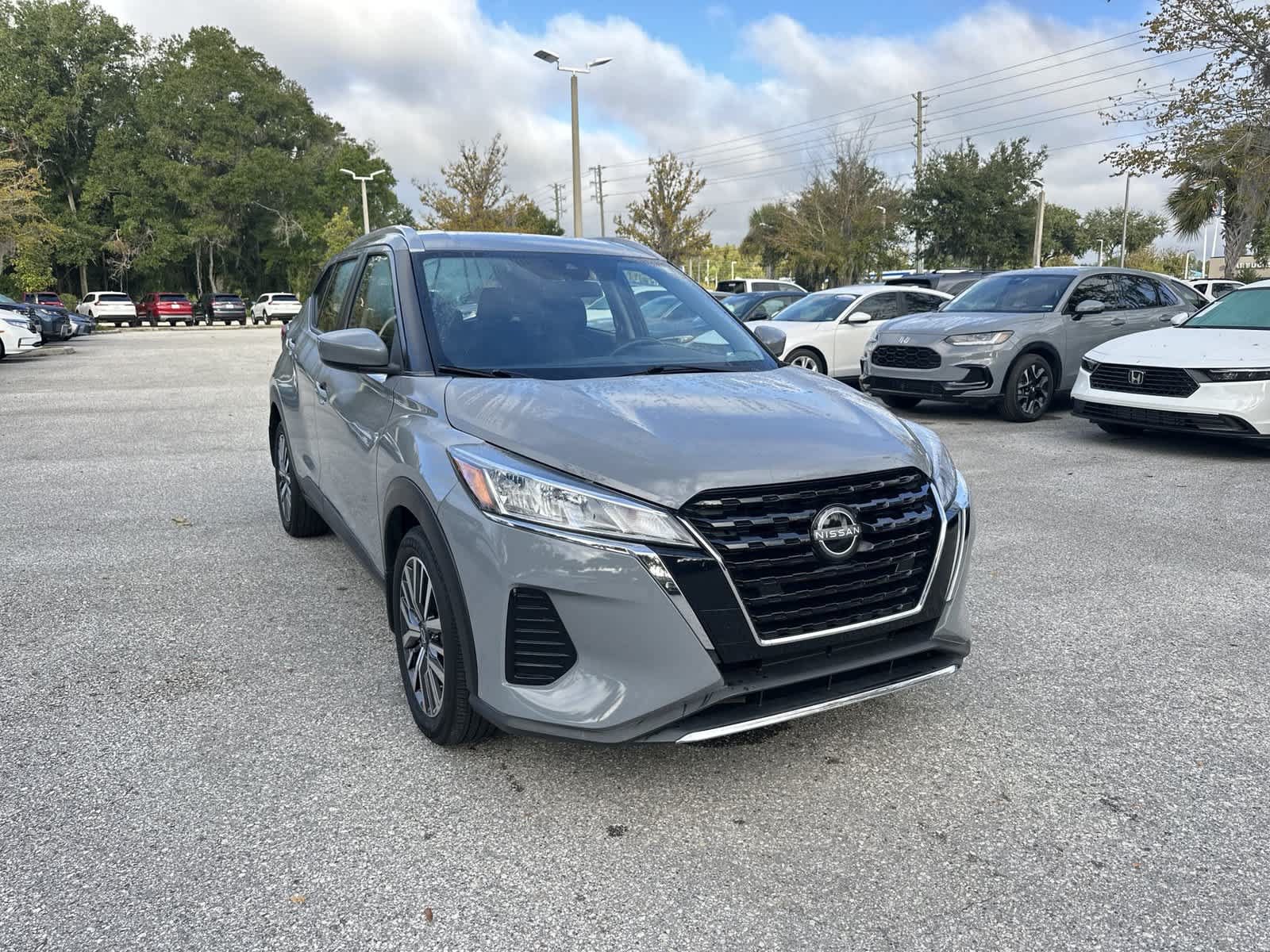 Used 2024 Nissan Kicks SV FWD image 8