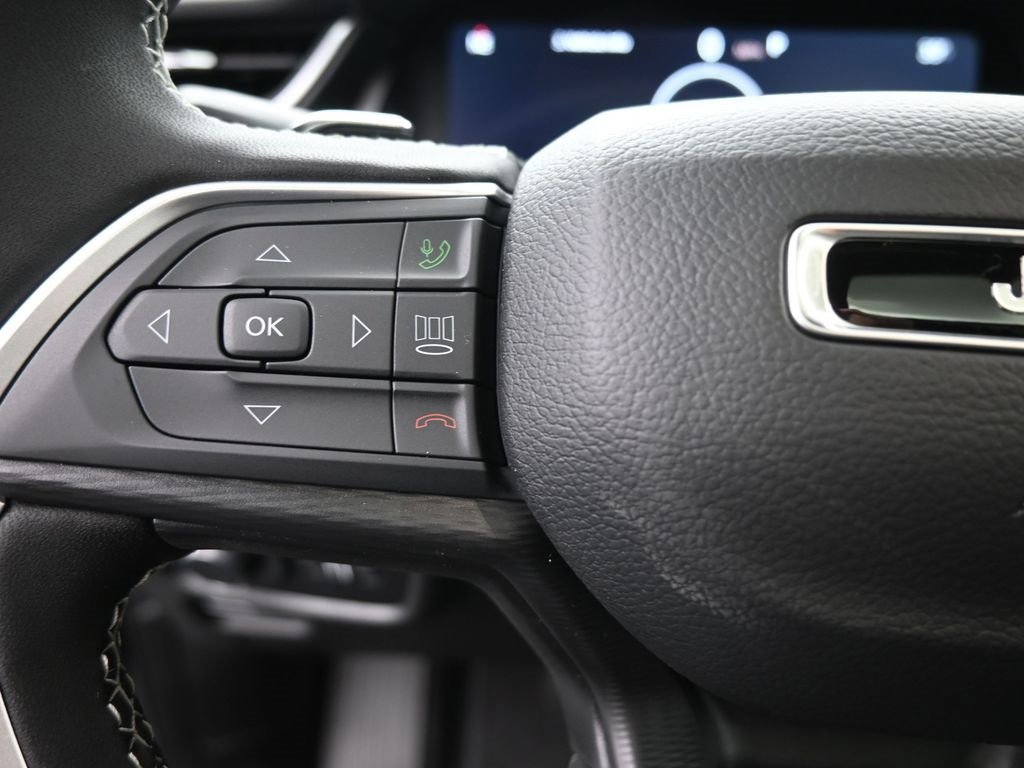 New 2025 Jeep Grand Cherokee Laredo X image 28