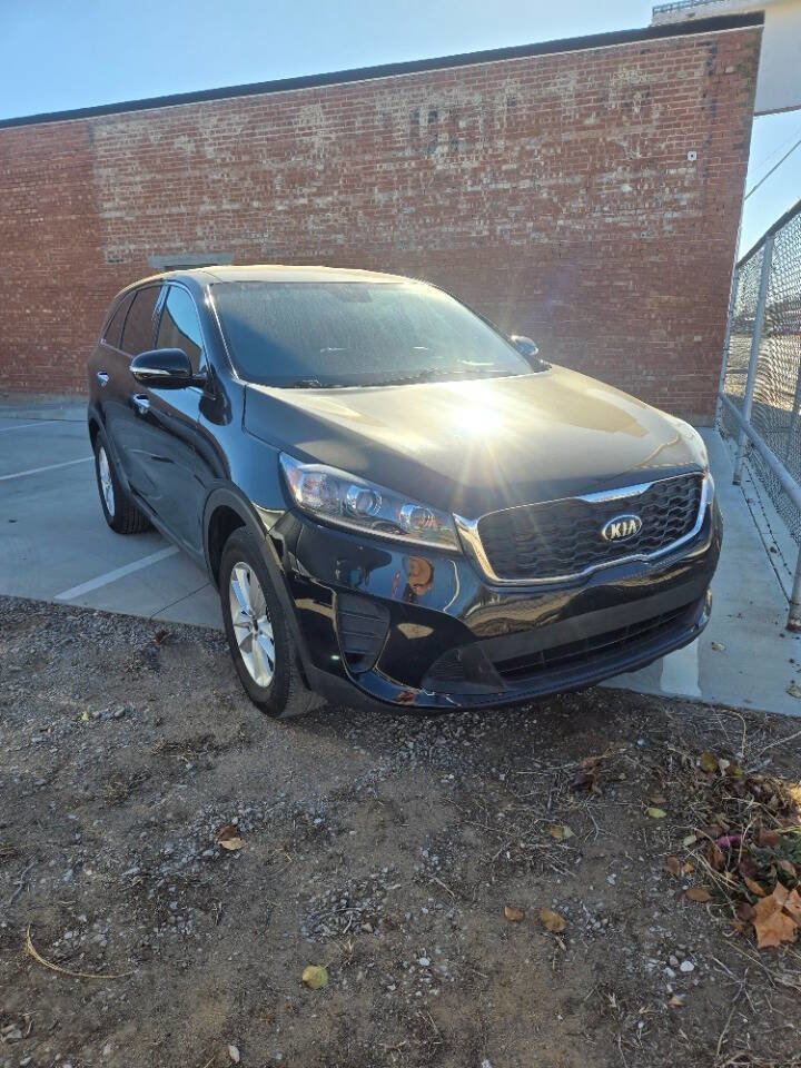 Used 2020 Kia Sorento FWD V6 image 1
