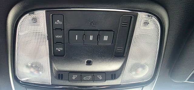 Used 2025 Dodge Durango GT image 29