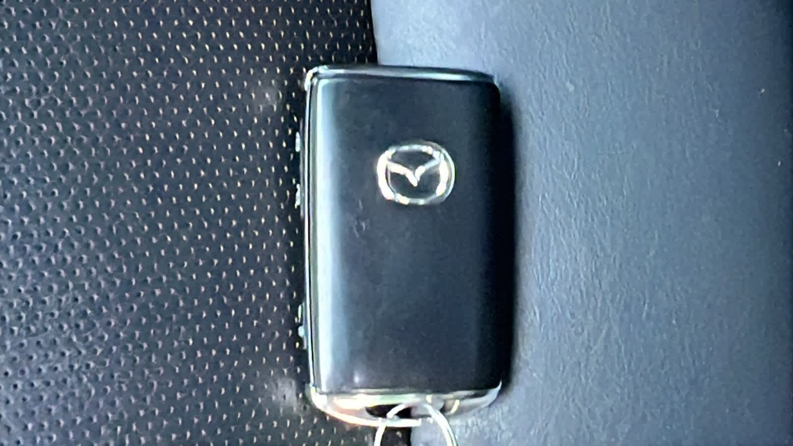 Used 2023 MAZDA MAZDA3 s image 29