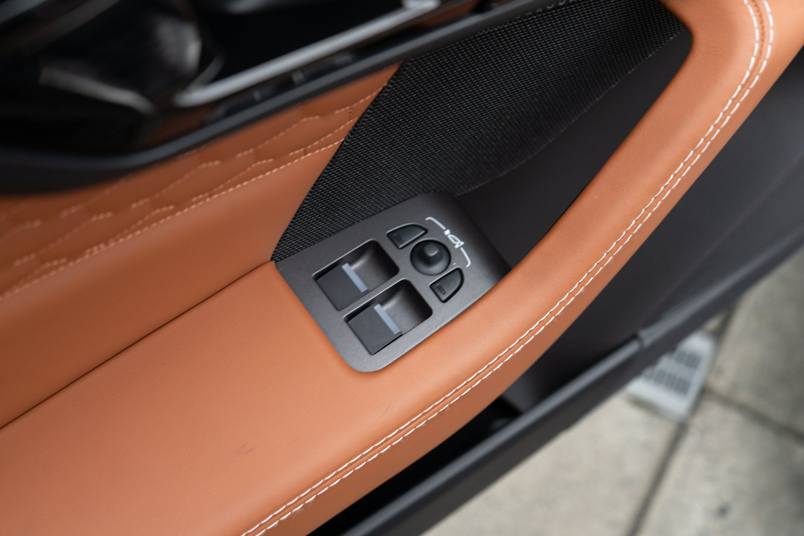 Used 2024 Jaguar F-TYPE R AWD/4WD image 17