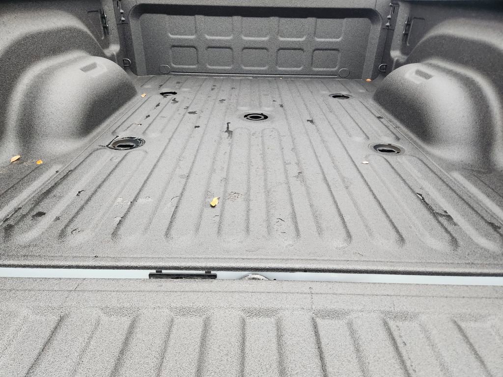 New 2026 RAM 2500 Tradesman w/ Chrome Appearance Group AWD/4WD image 23