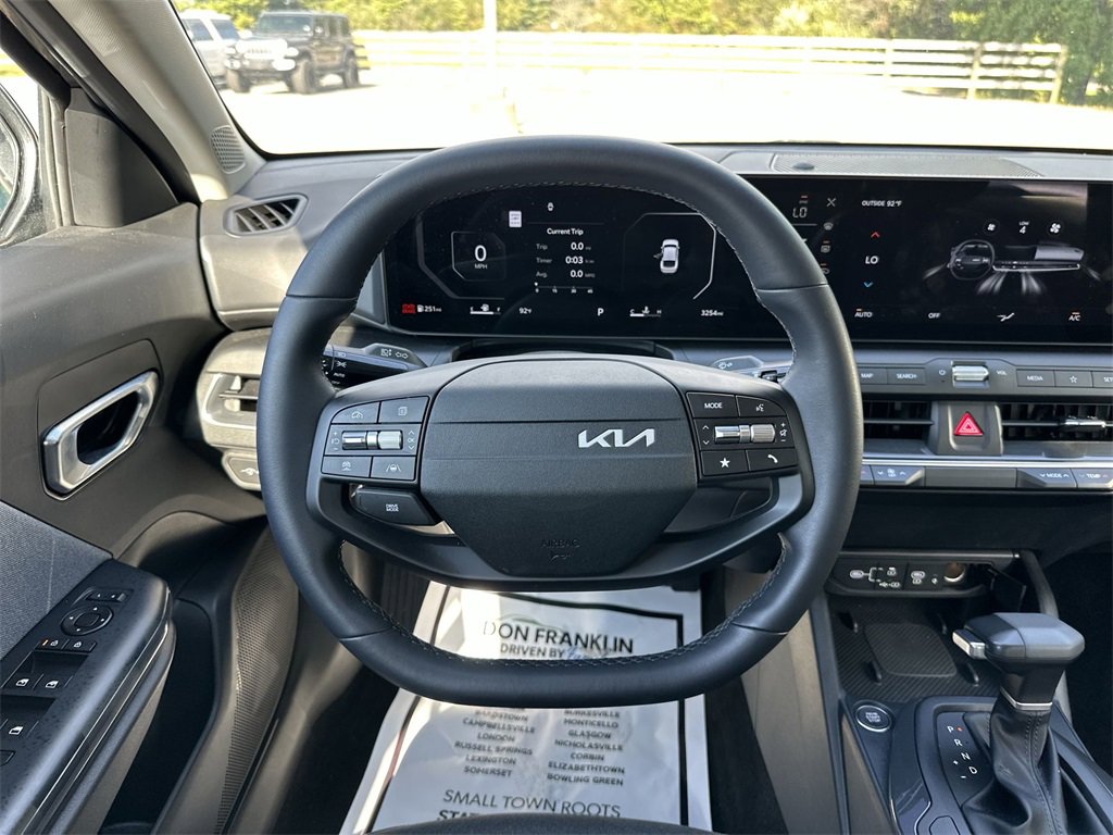 Used 2025 Kia K4 EX image 14