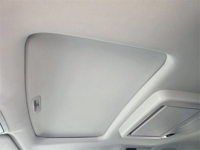 Used 2025 Honda Odyssey Elite image 19